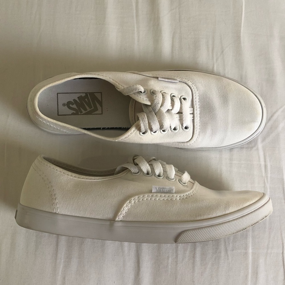 Women’s White Vans size 6.5